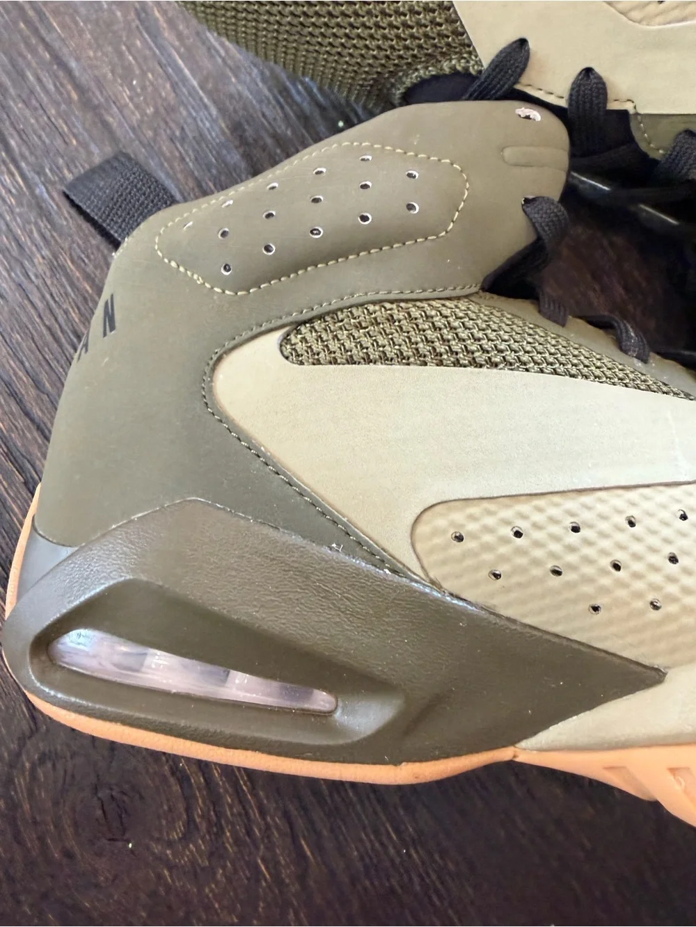 Nike Men's Size 9.5 Jordan Lift Off Neutral Olive/Black Basketball size 10.5